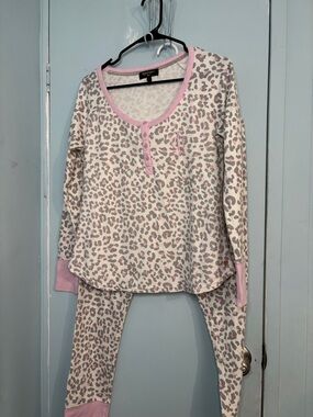 Juicy Couture Pink & Gray Leopard Print Pajama set